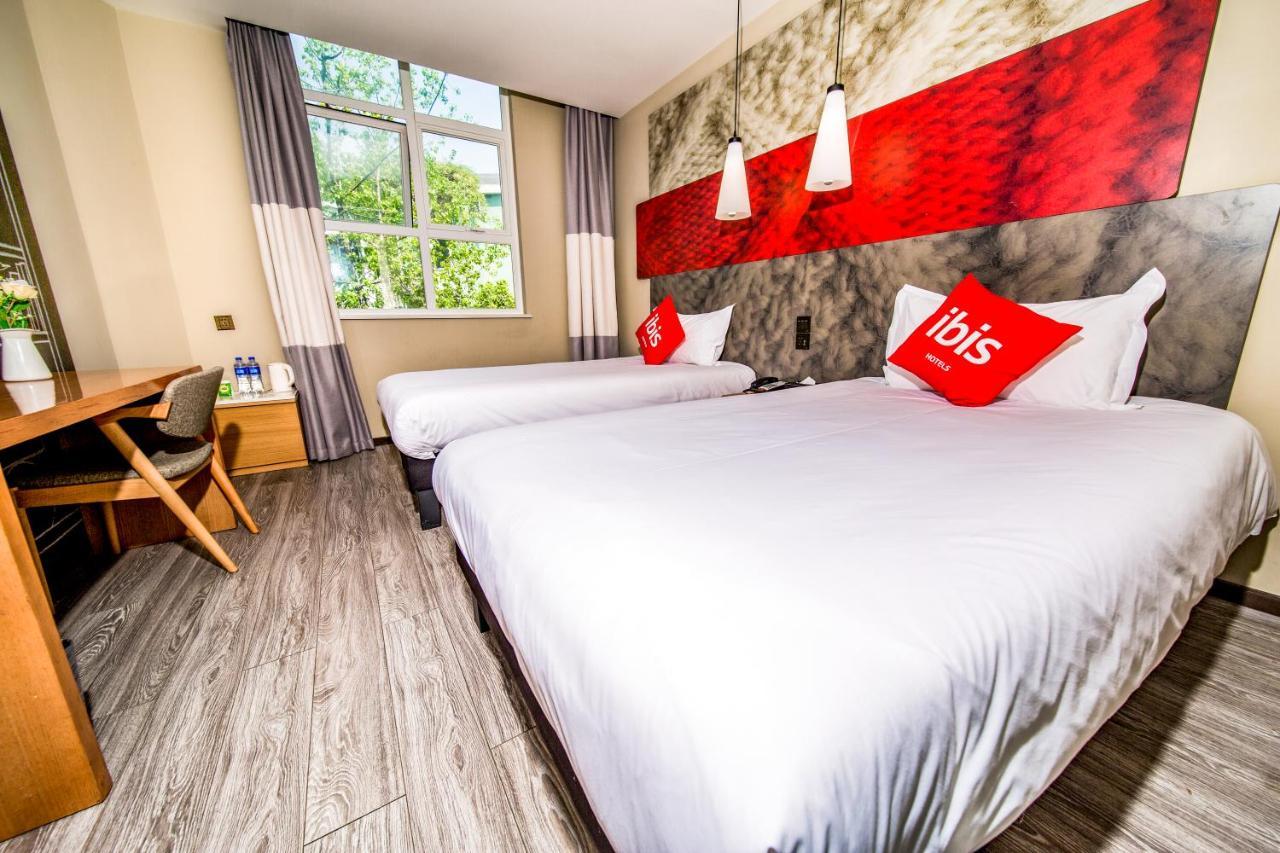 Ibis Chengdu Meizhou Center Bagian luar foto