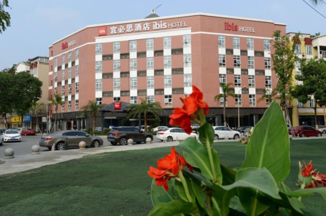 Ibis Chengdu Meizhou Center Bagian luar foto