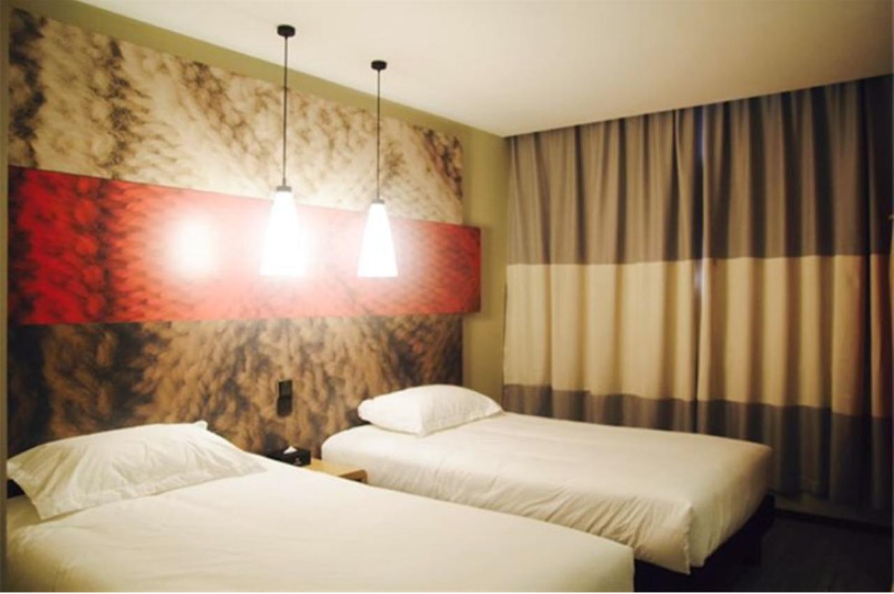 Ibis Chengdu Meizhou Center Bagian luar foto