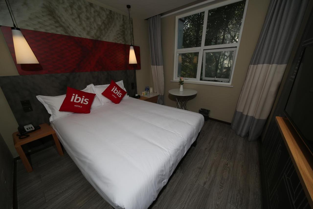Ibis Chengdu Meizhou Center Bagian luar foto